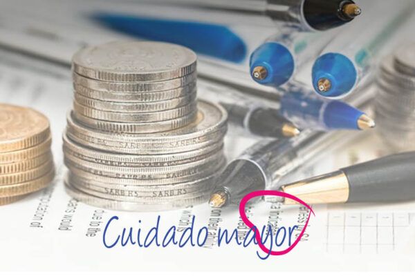 pagar-por-cuidar-a-un-familiar